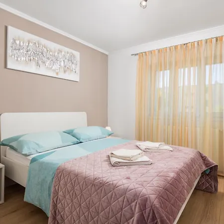 Apartment Mladenka