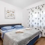 Apartman Mladenka Kraljevica